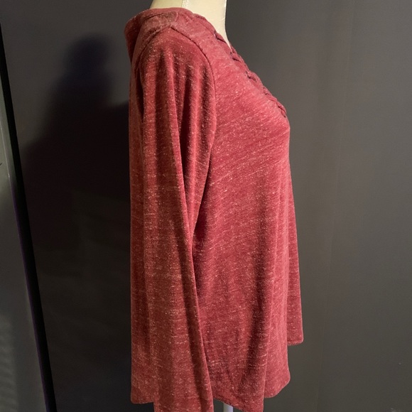 Rock & Republic Top - Picture 2 of 6